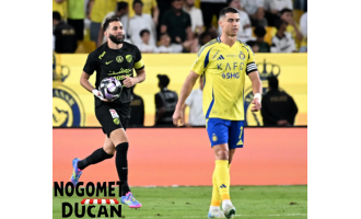 Benzema je nakon transfera poslao SMS poruku u kojoj se ruga Ronaldu