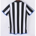 Newcastle United 1999-2000 Retro Domaci Dres Kratak Rukav Newcastle United 1999-2000 Retro Domaci Dres Kratak Rukav